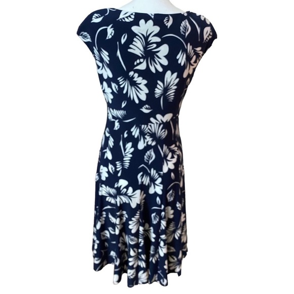 Ralph Lauren Navy and White Floral Print Fit & Flare Cap Dress Sze 6 - Picture 2 of 6